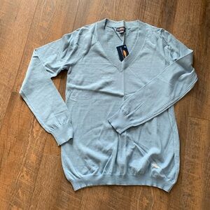 NWT.   Salmon Cove sweater.  Large.  Light blue. Lightweight